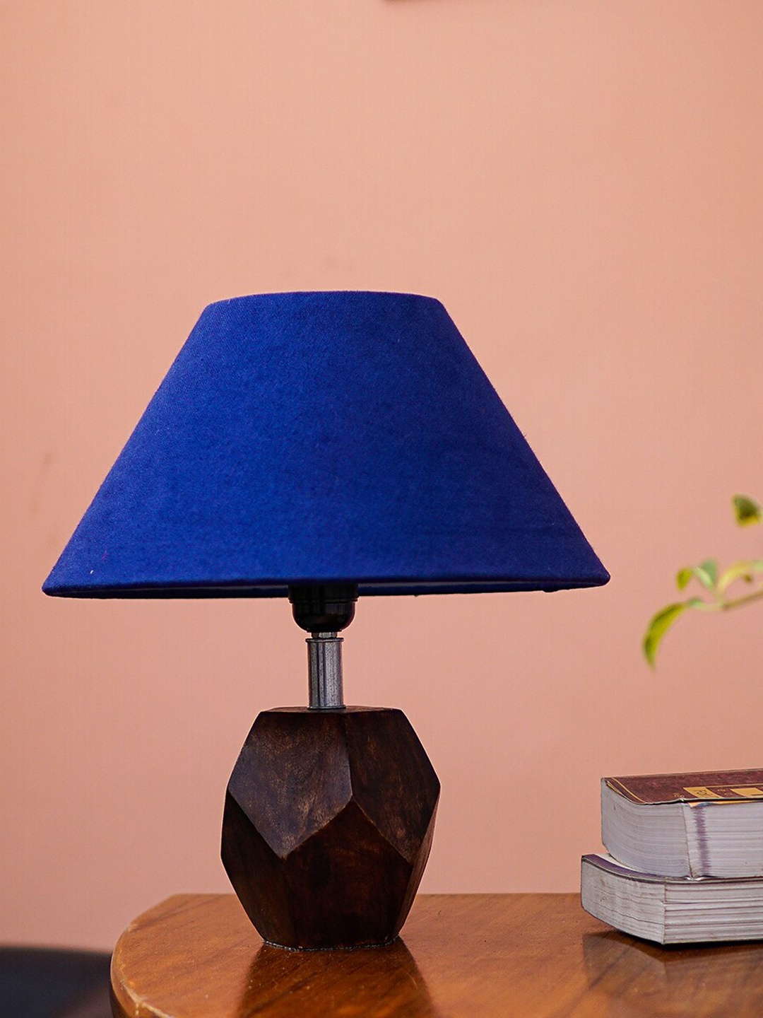 

Pinecraft INTERNATIONAL Blue Table Lamp With Shade