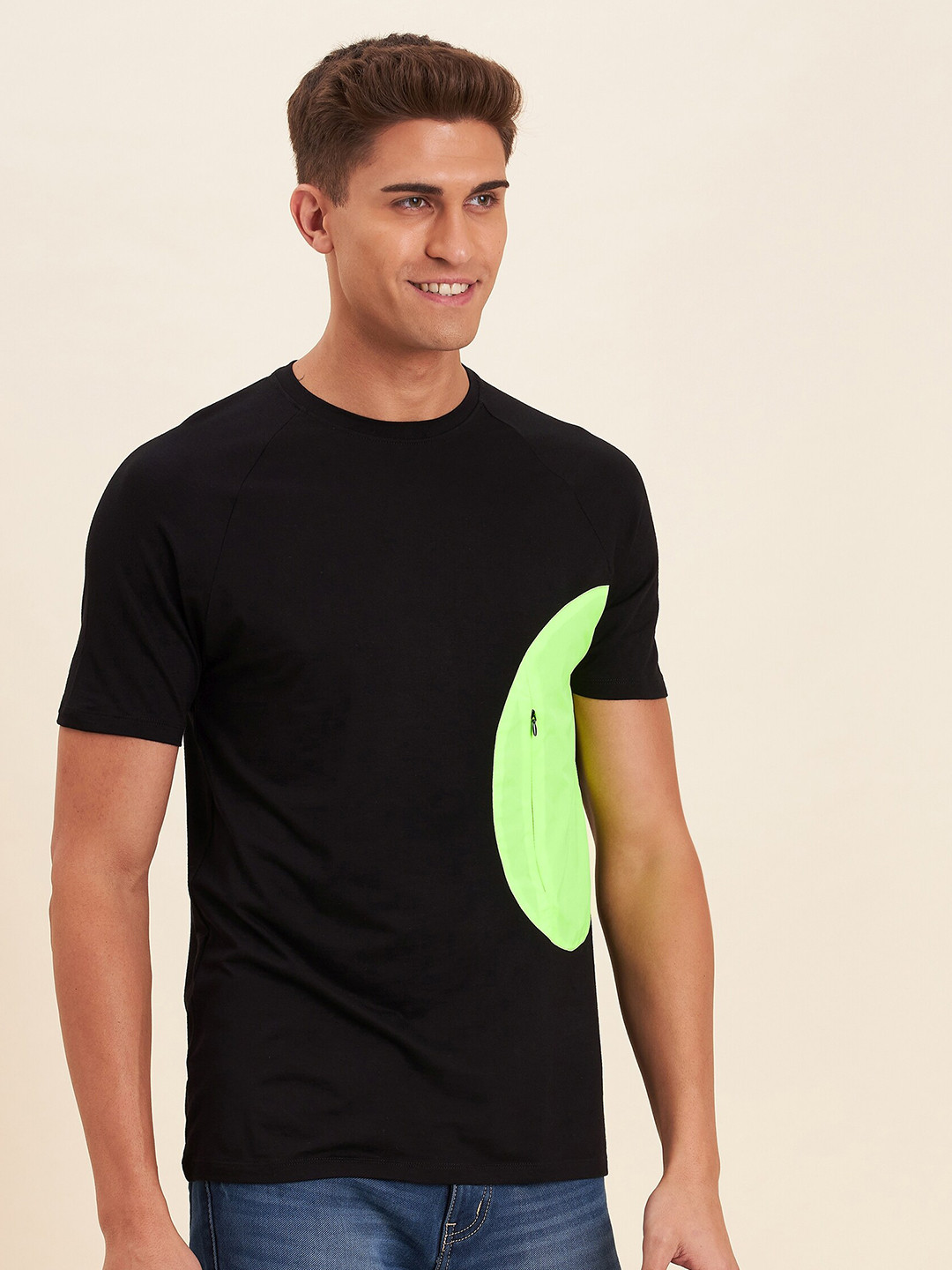 

MASCLN SASSAFRAS Men Black Raglan Sleeve T-shirt