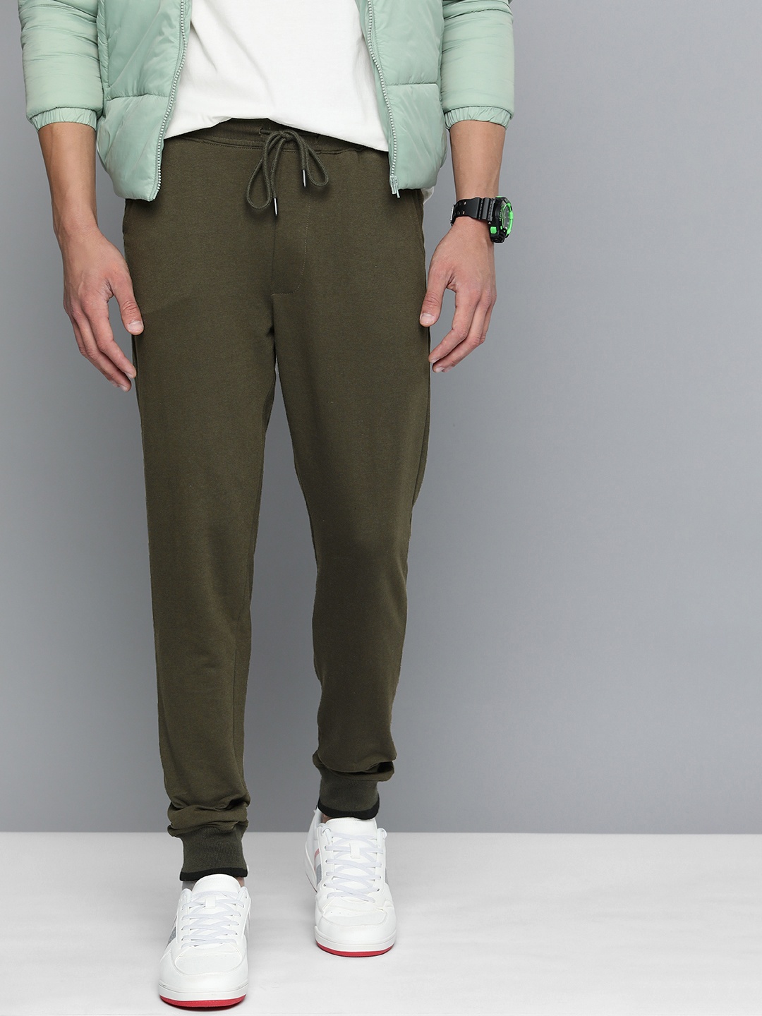 

Harvard Men Solid Joggers, Olive