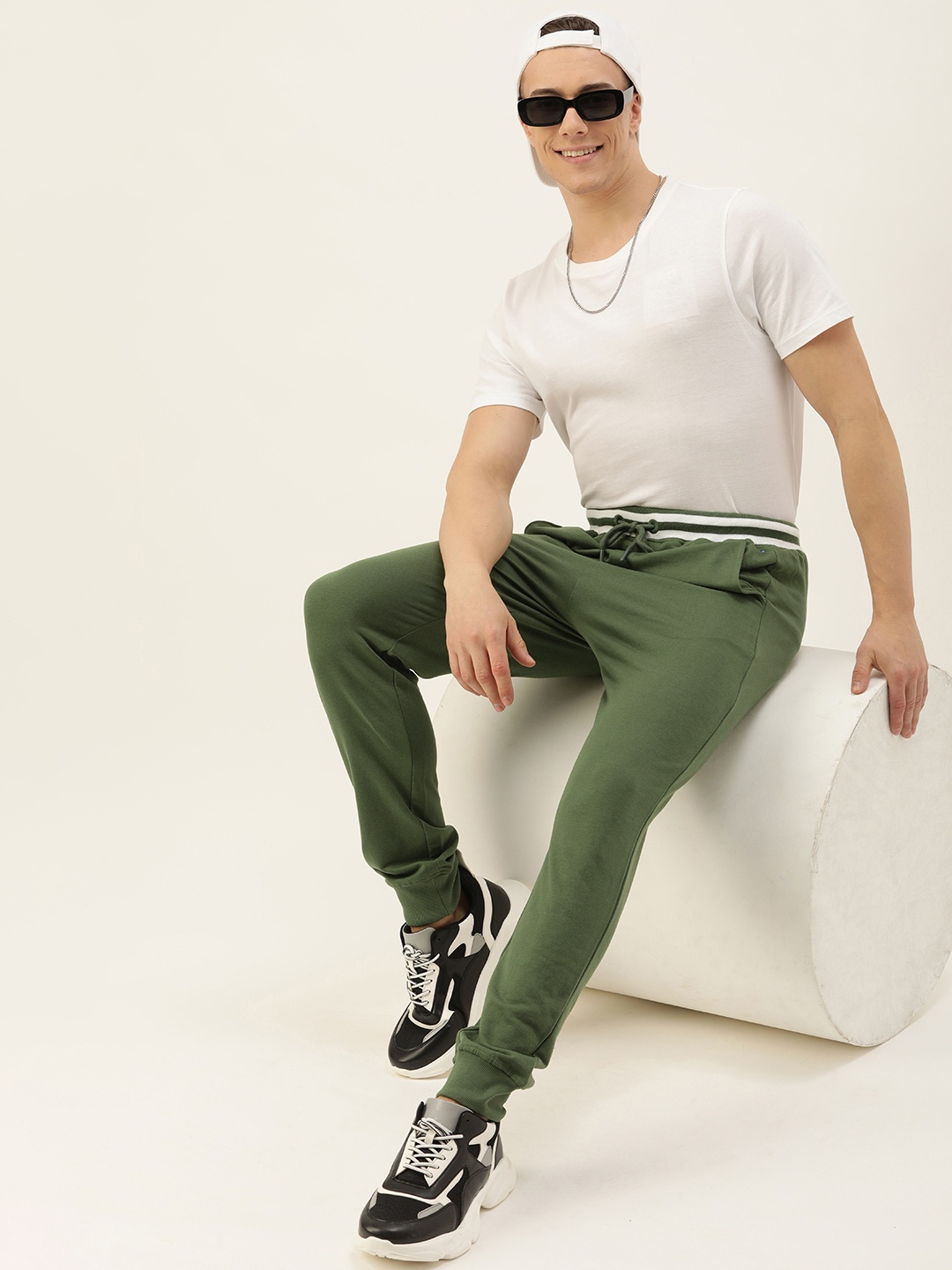 

Harvard Men Mid-Rise Joggers With Drawstring Closure, Green