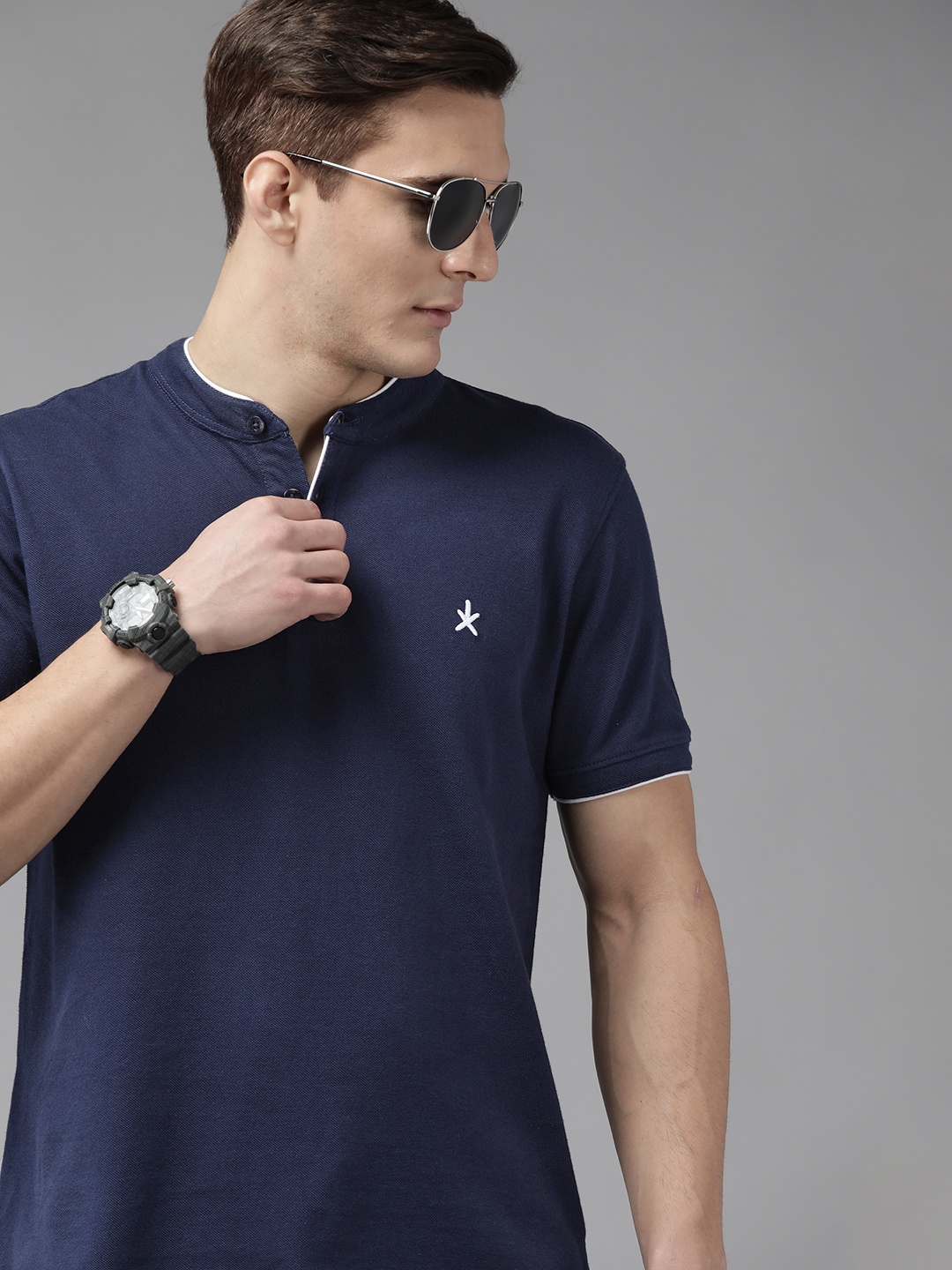 

Roadster Men Blue Mandarin Collar Pure Cotton T-shirt