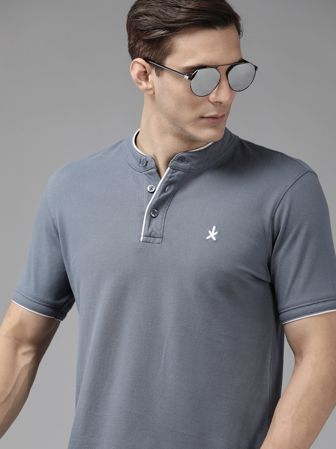 

Roadster Men Grey Pure Cotton Solid T-shirt