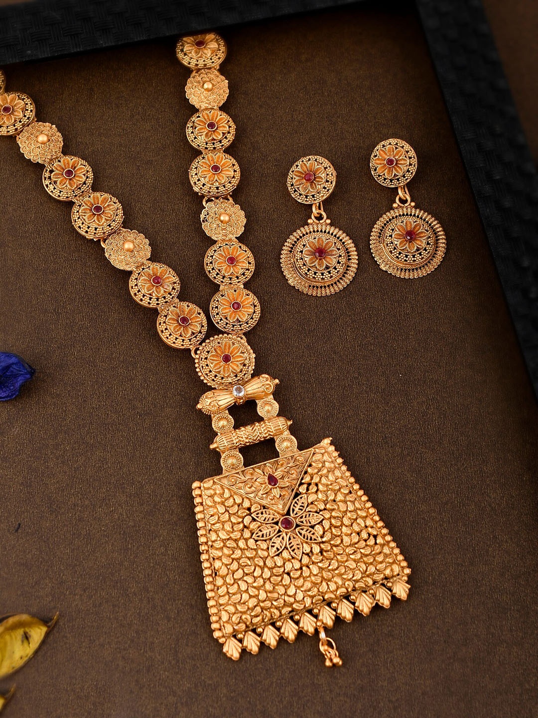 

Shoshaa Gold- Plated & Pink Stone Studded Jewellery Set
