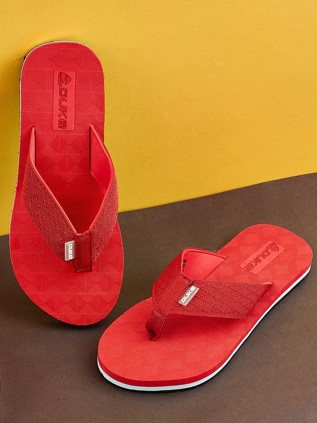 

Duke Women Red & White Thong Flip Flops
