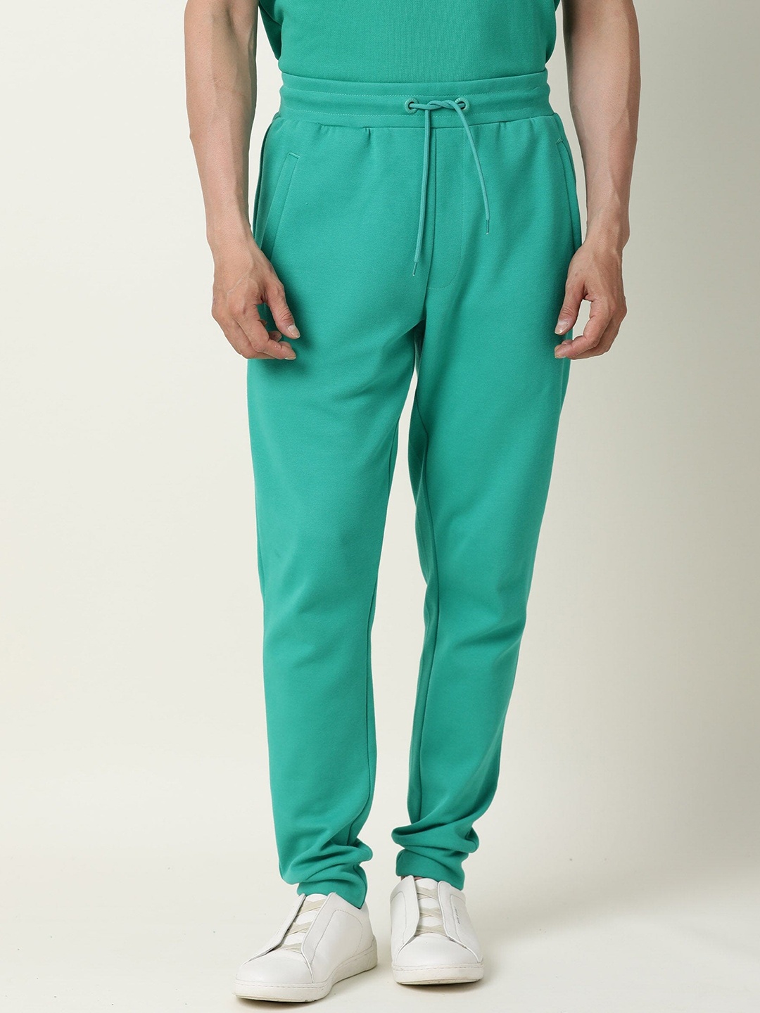 

ARTICALE Men Green Solid Slim-Fit Track Pants