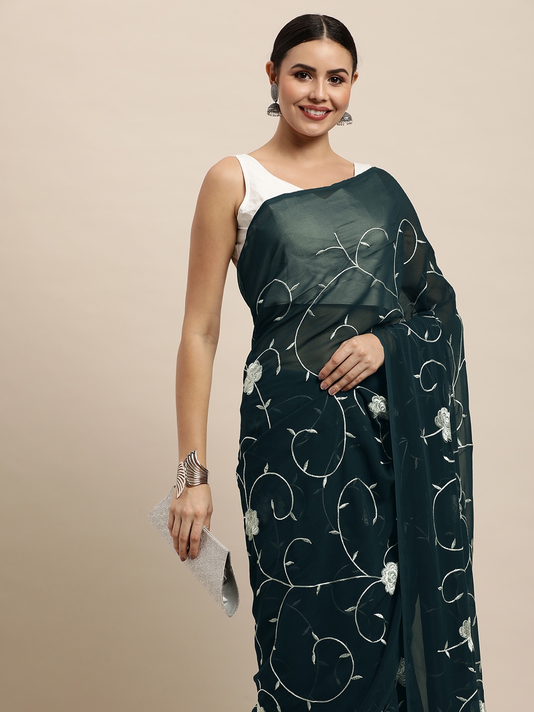 

DIVASTRI Teal Green & White Ethnic Motifs Embroidered Saree