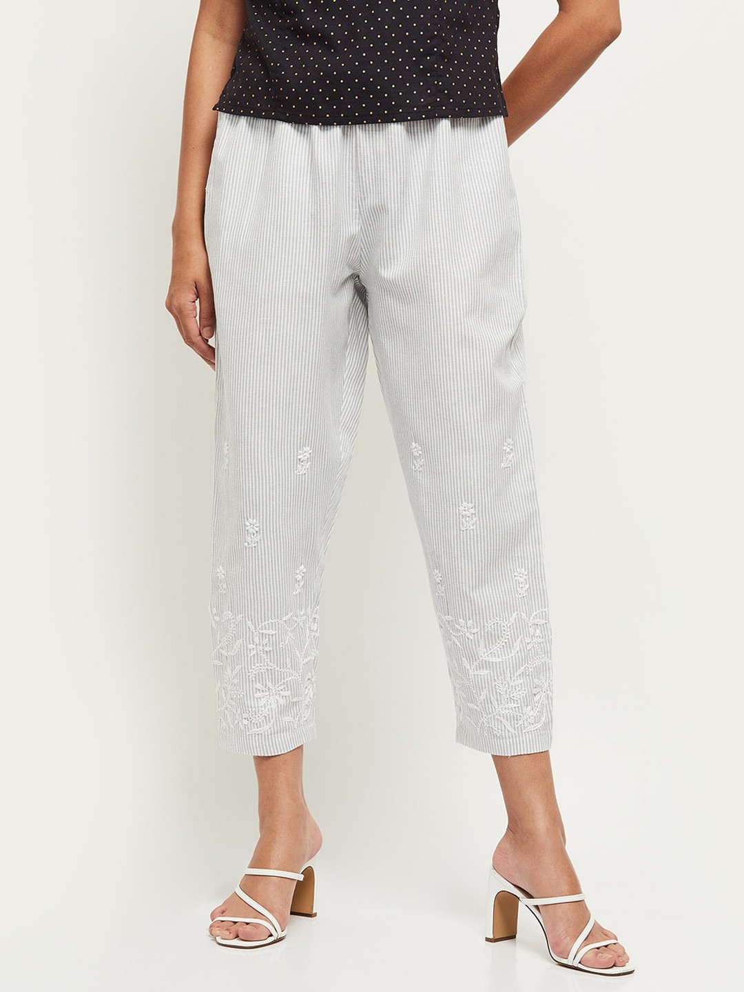 

max Women Grey Striped Regular Trousers