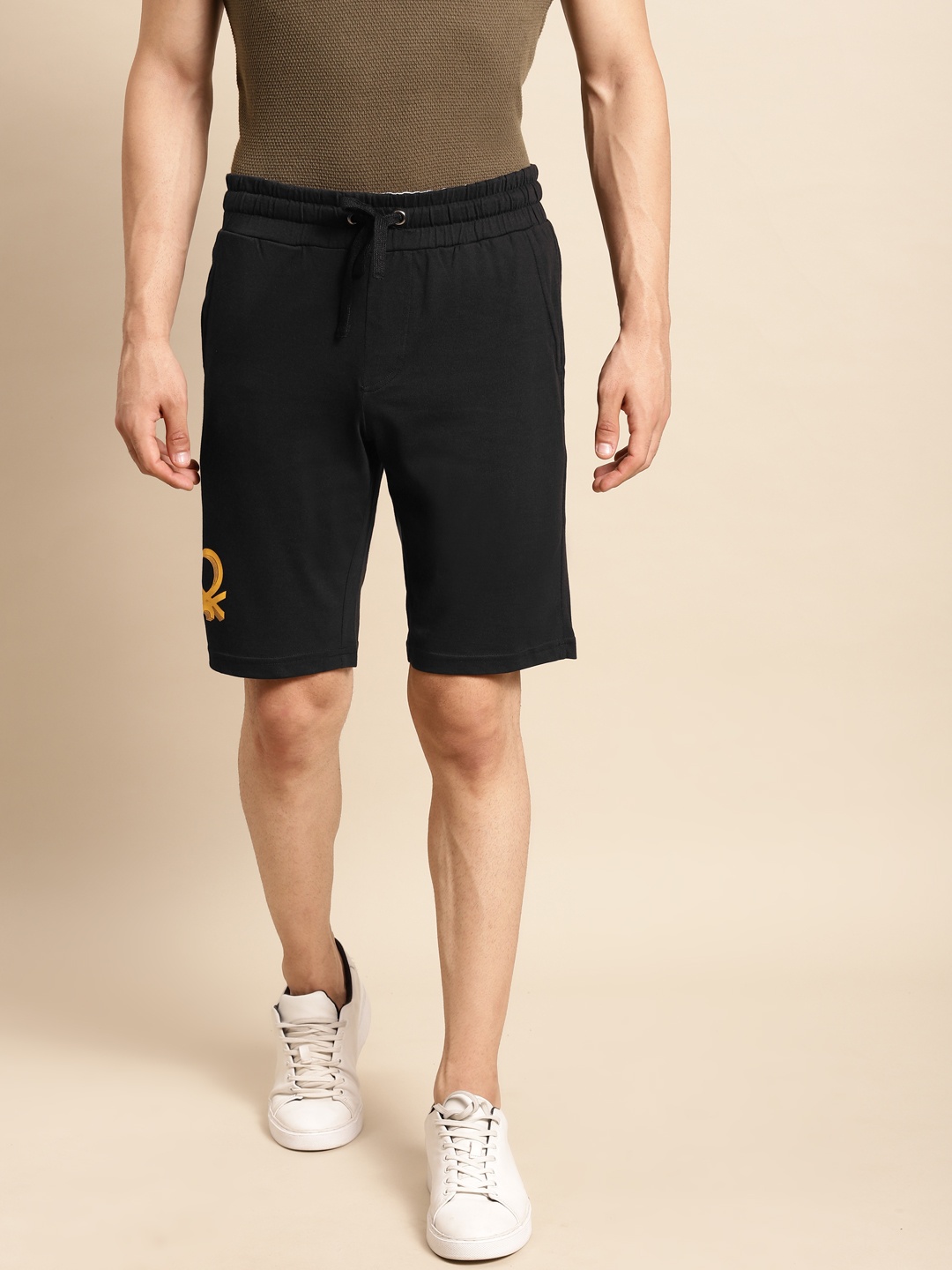 

United Colors of Benetton Men Black Brand Logo Printed Pure Cotton Shorts