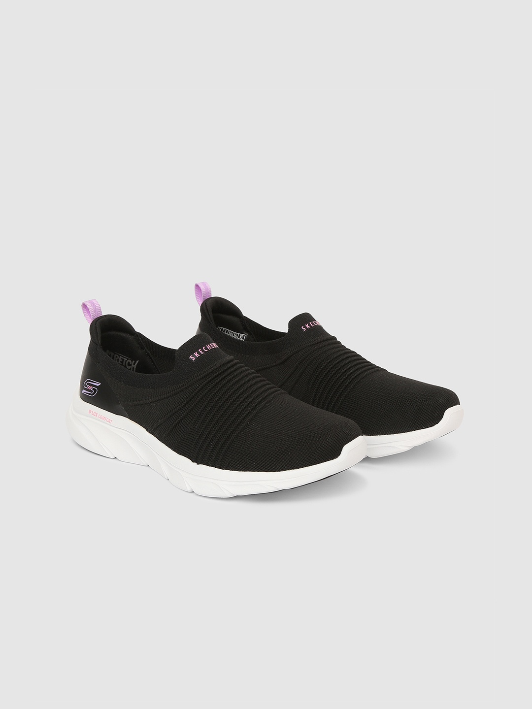 

Skechers Women D'LUX COMFORT-GLOW TIME Slip-On Sneakers, Black