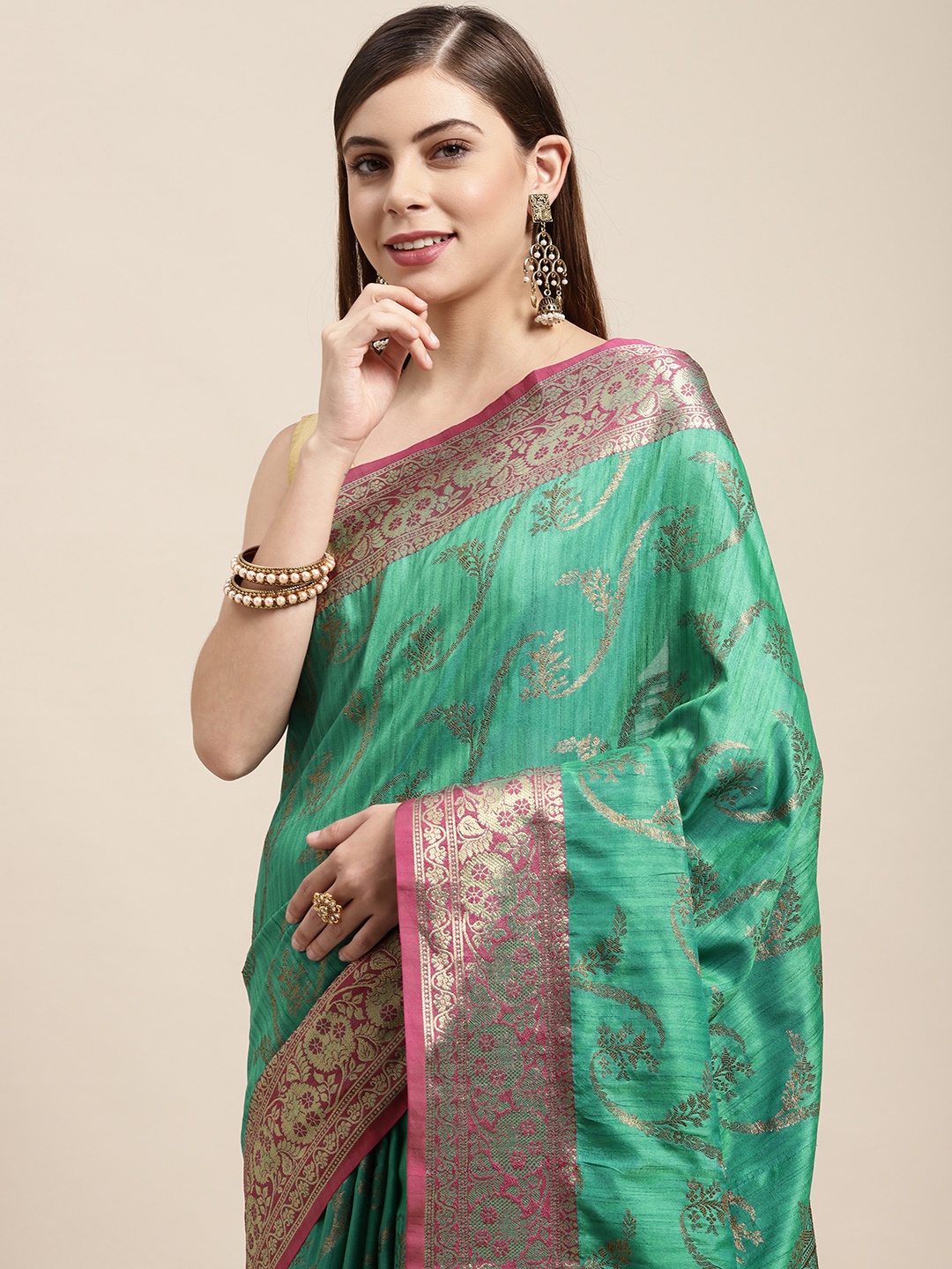 

SANGAM PRINTS Green Woven Design Zari Saree