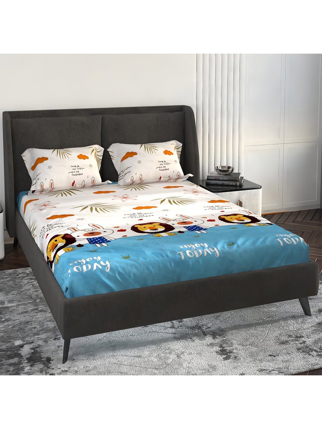 

LABHAM White & Blue 180 TC King Bedsheet with 2 Pillow Covers