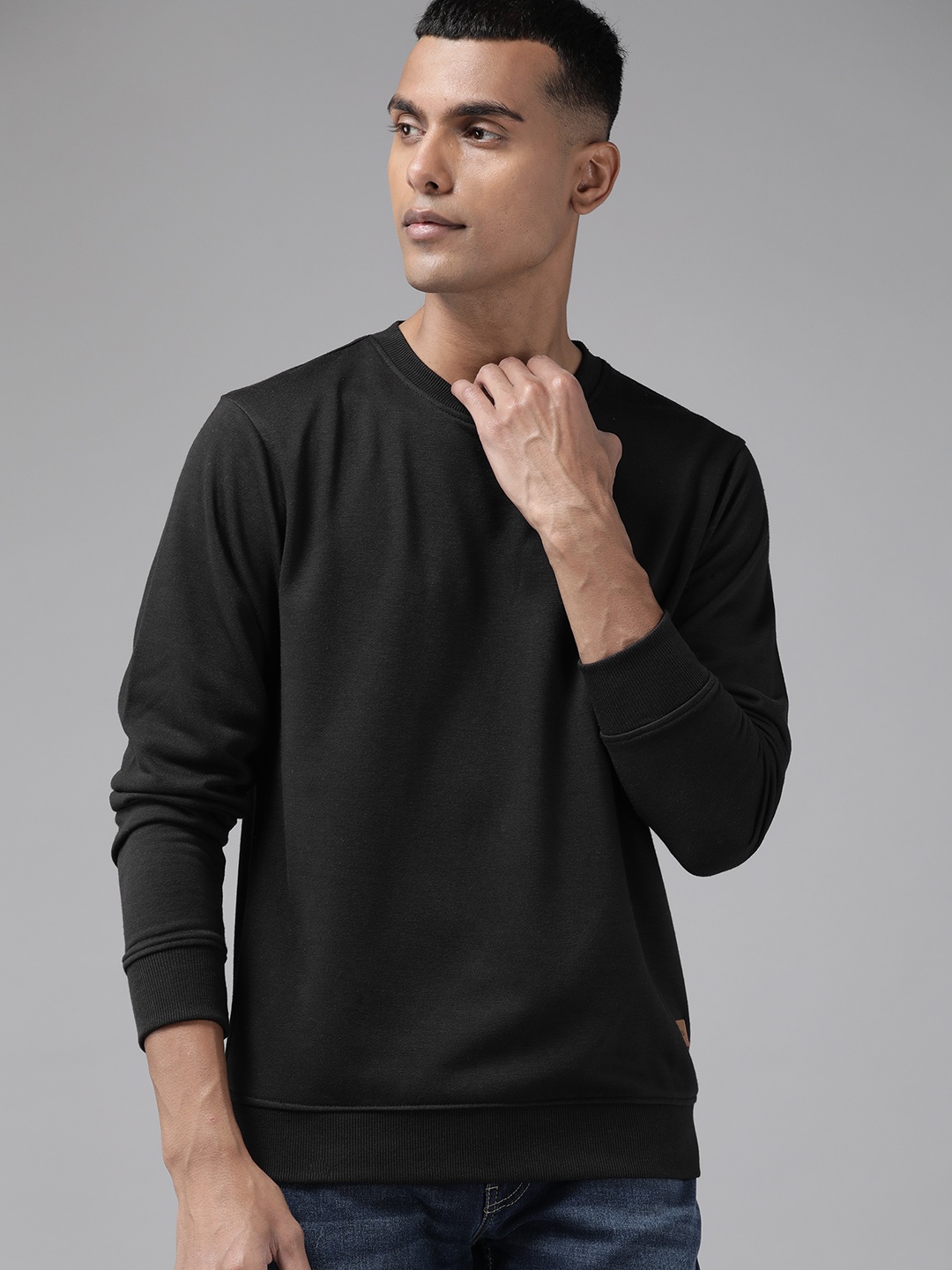 

The Roadster Lifestyle Co. Men Round Neck Pullover, Black