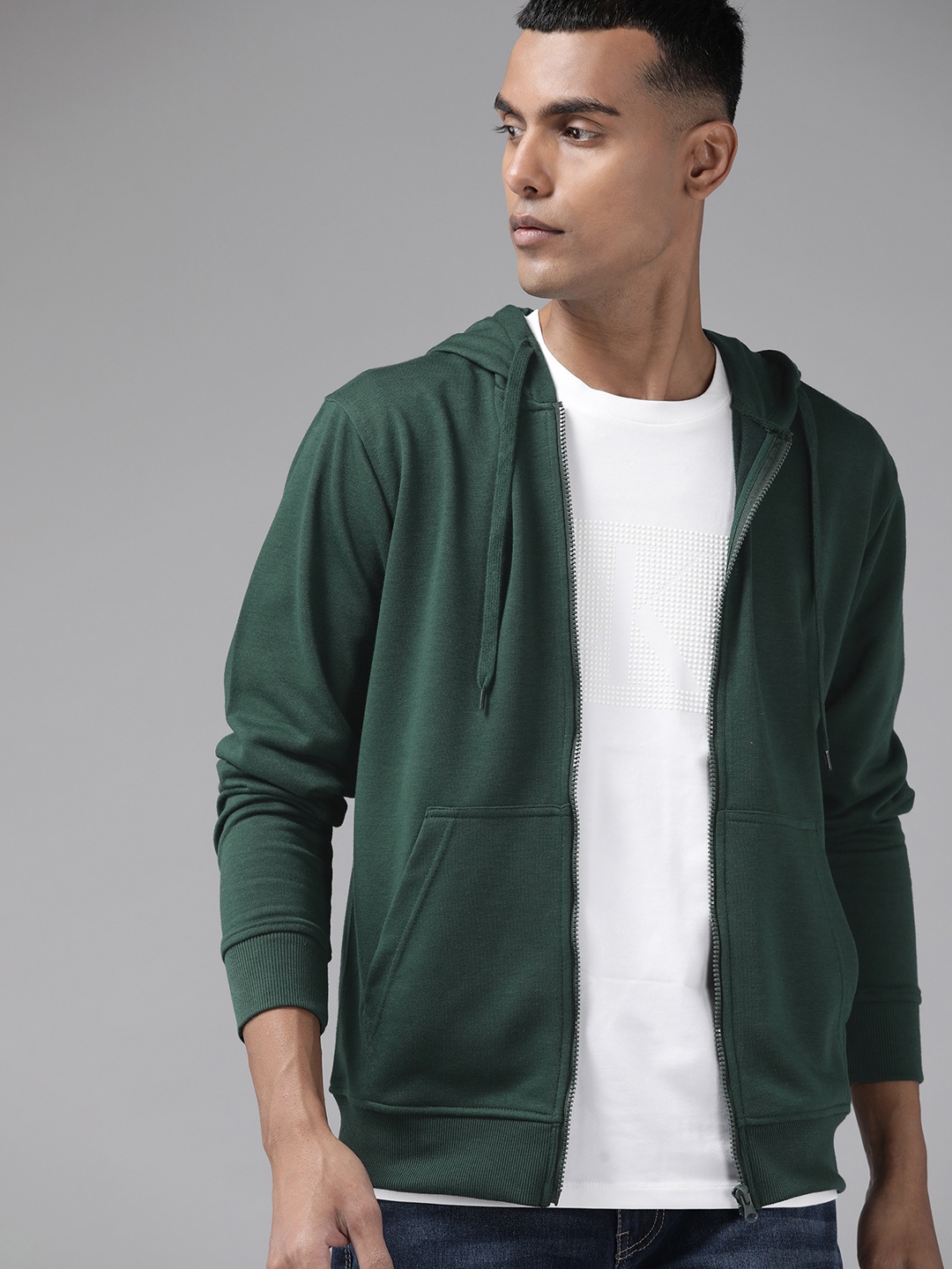 The Roadster Lifestyle Co. Men Hooded Sweatshirt, Green