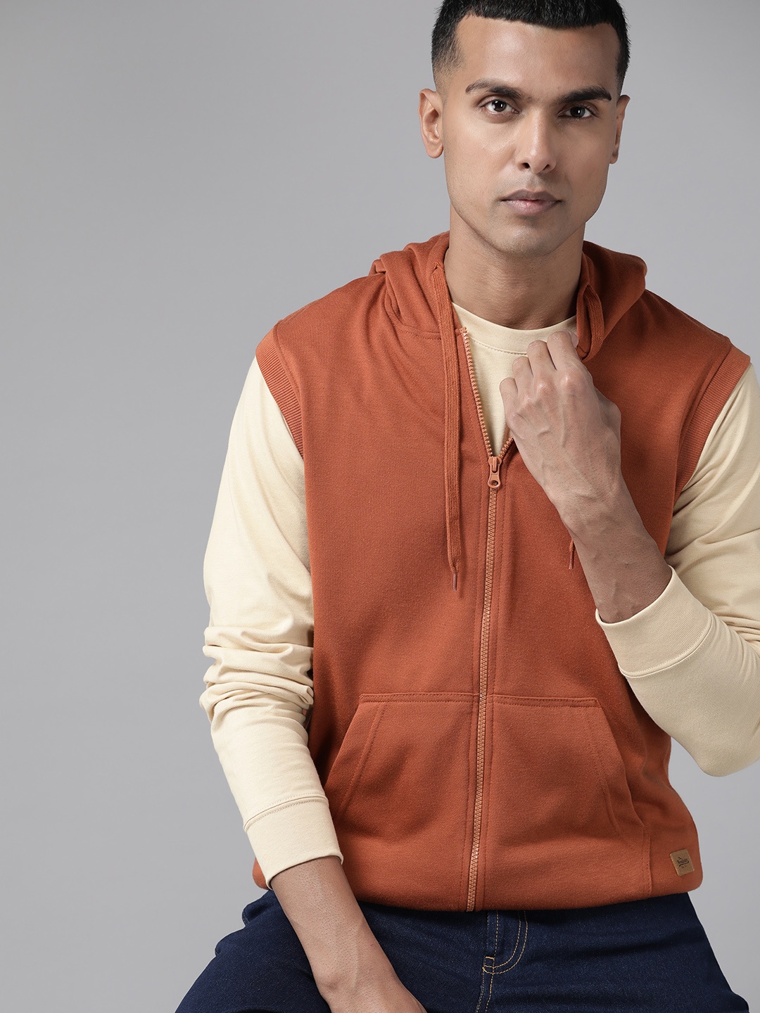 

The Roadster Lifestyle Co. Men Hooded Sweatshirt, Rust