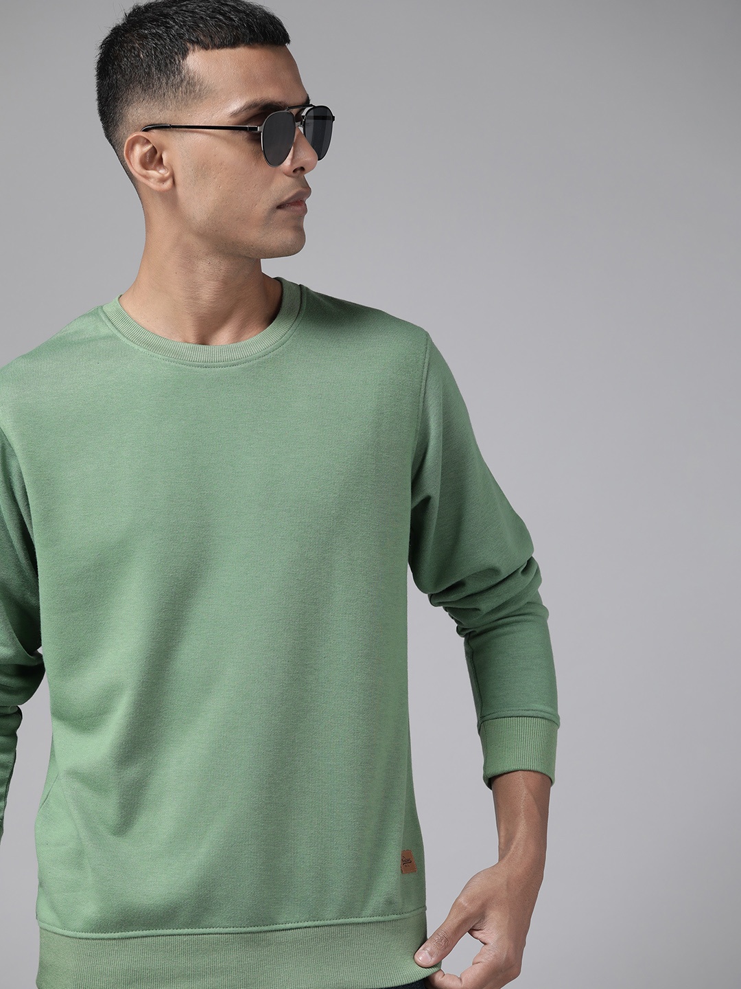 The Roadster Lifestyle Co. Men Round Neck Pullover Sweatshirt, Green
