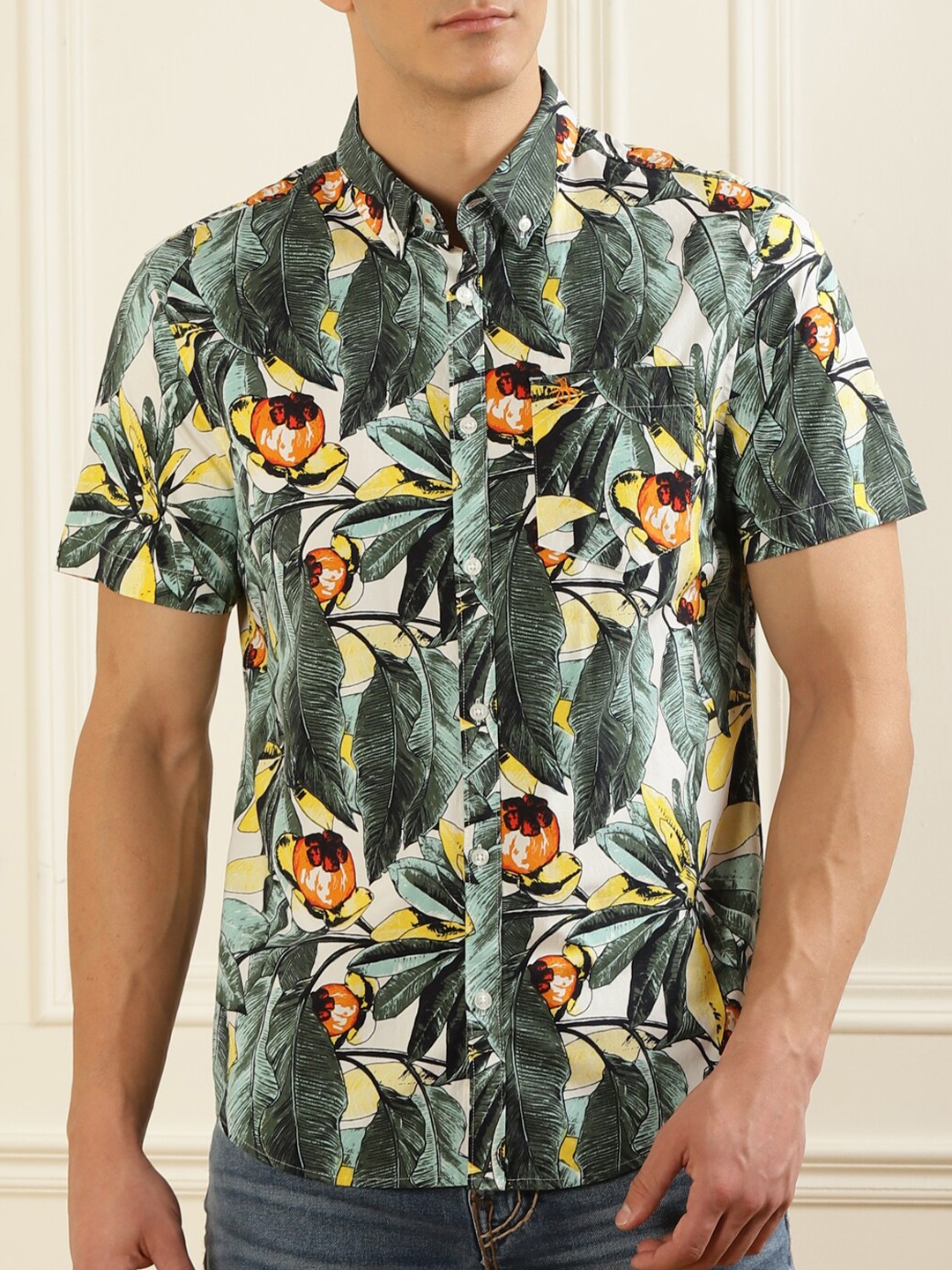 

Original Penguin Men Green Slim Fit Floral Printed Casual Shirt