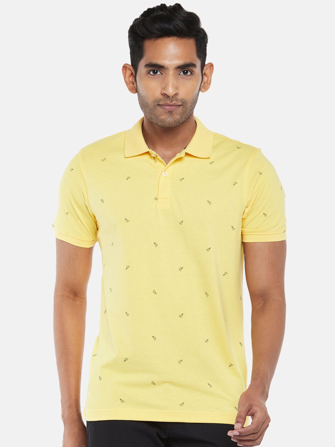 

BYFORD by Pantaloons Men Yellow Printed Slim Fit Outdoor T-shirt