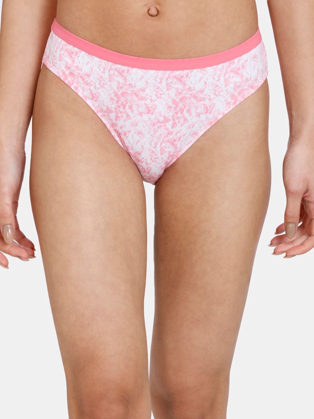 

Zivame Women Pink Floral Printed Low-Rise Bikini Briefs