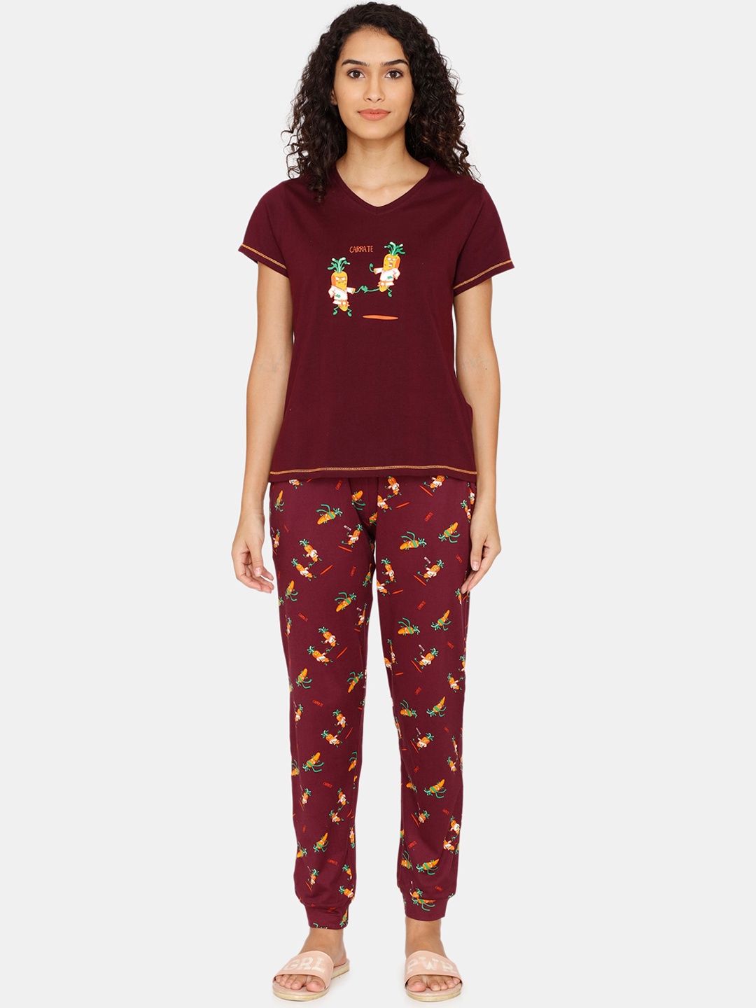 

Zivame Women Maroon & Orange Printed Night Suit