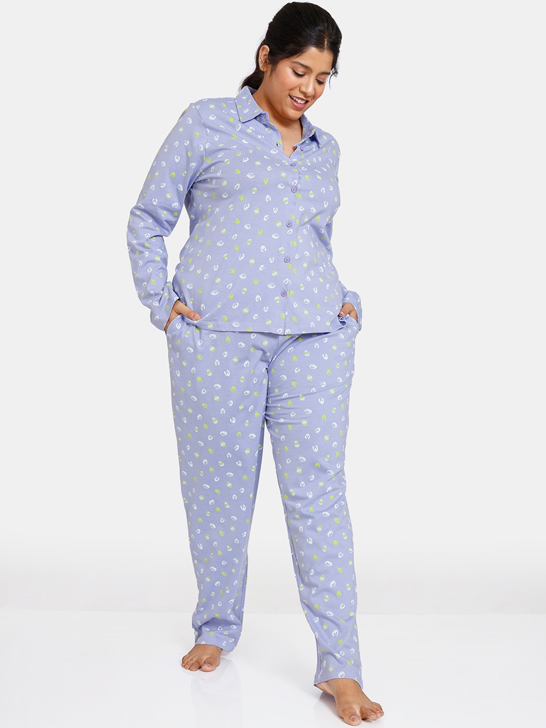 

Zivame Women Plus Size Purple & White Printed Pure Cotton Night suit