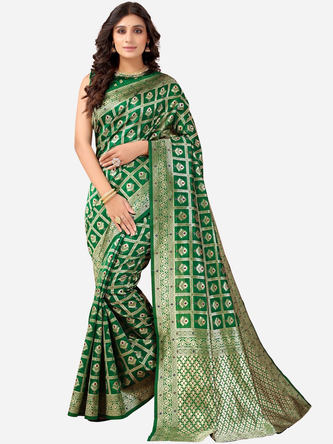 

Satrani Green & Golden Ethnic Motifs Zari Patola Saree