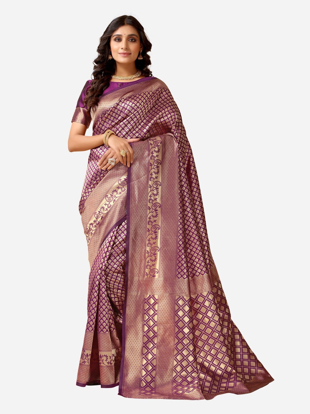 

Satrani Magenta & Gold-Toned Floral Zari Kanjeevaram Saree