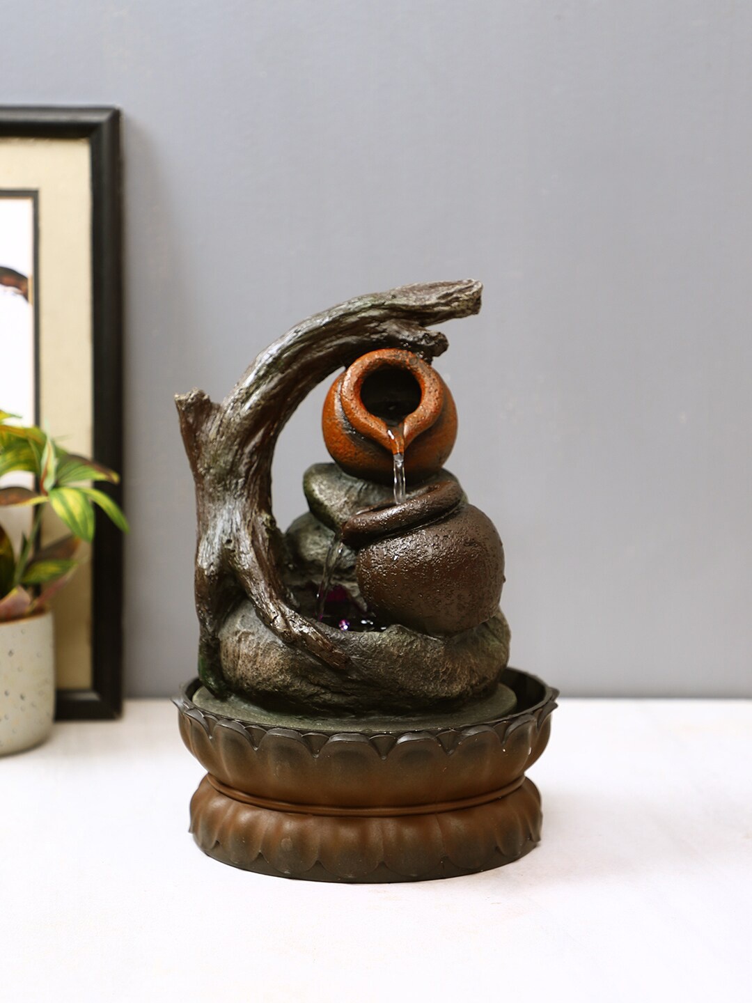 

TAYHAA Grey Mystic and Pleasant Pot Waterfall Figurine