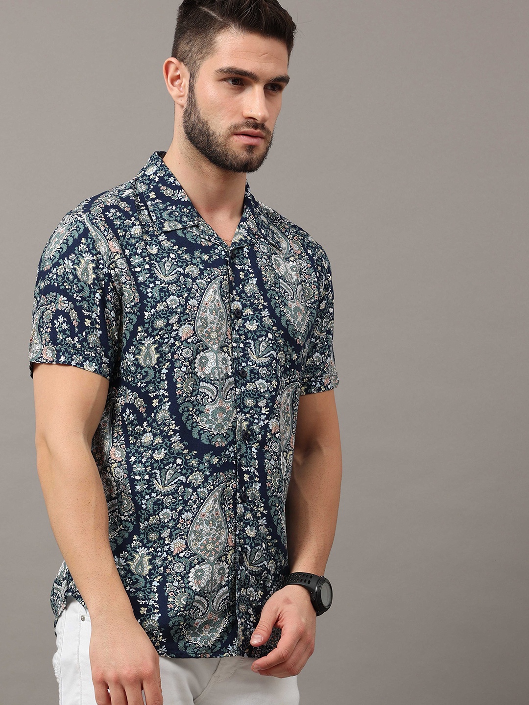 

HERE&NOW Men Navy Blue Slim Fit Floral Printed Casual Shirt