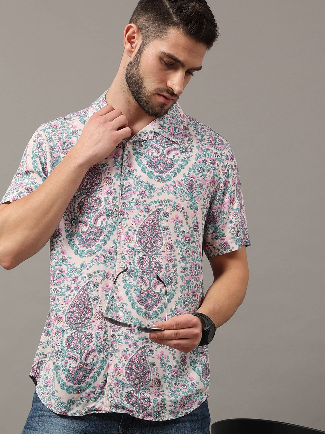 

HERE&NOW Men Cream-Coloured & Pink Slim Fit Ethnic Printed Casual Shirt