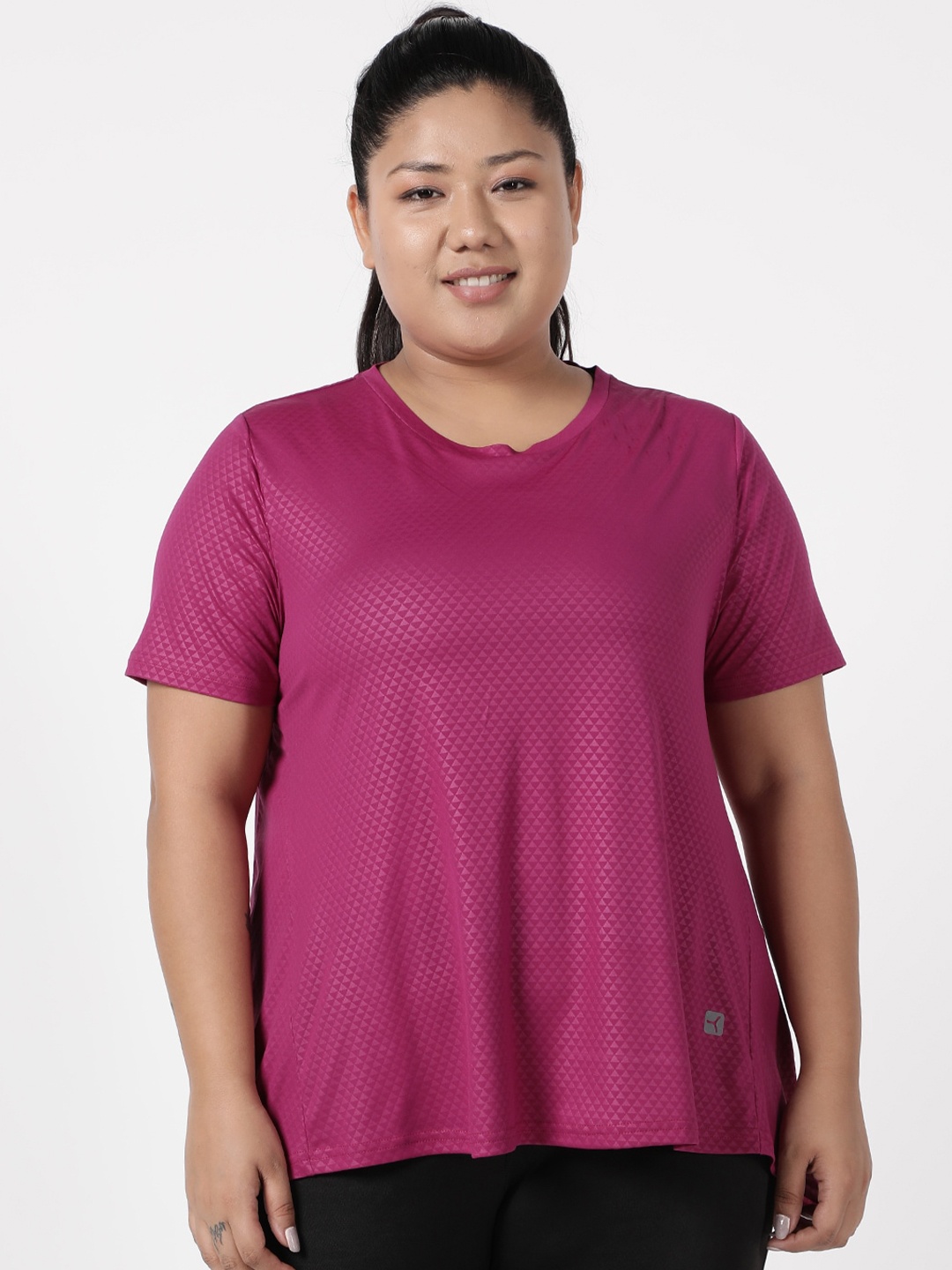 

STUDIOACTIV Women Plus Size Burgundy Solid T-shirt