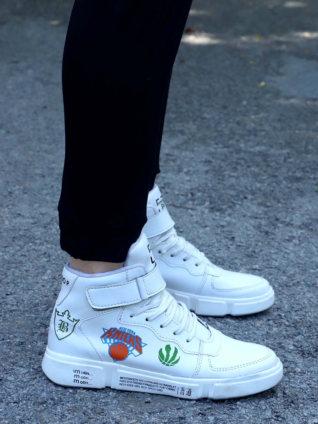 

Hundo P Men White Printed High-Top Sneakers