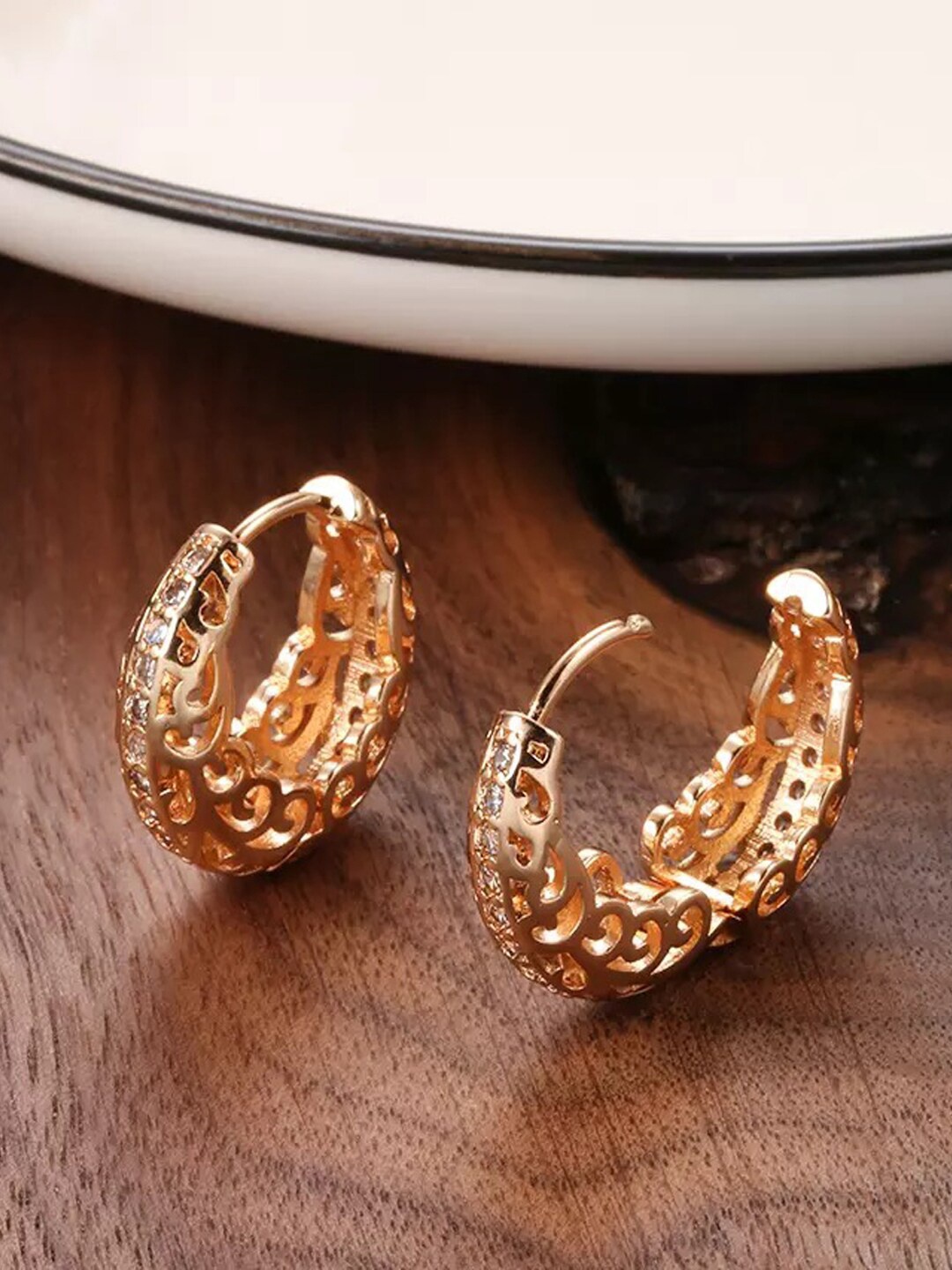 

Shining Diva Fashion Rose Gold-Plated & White Contemporary Hoop Earrings