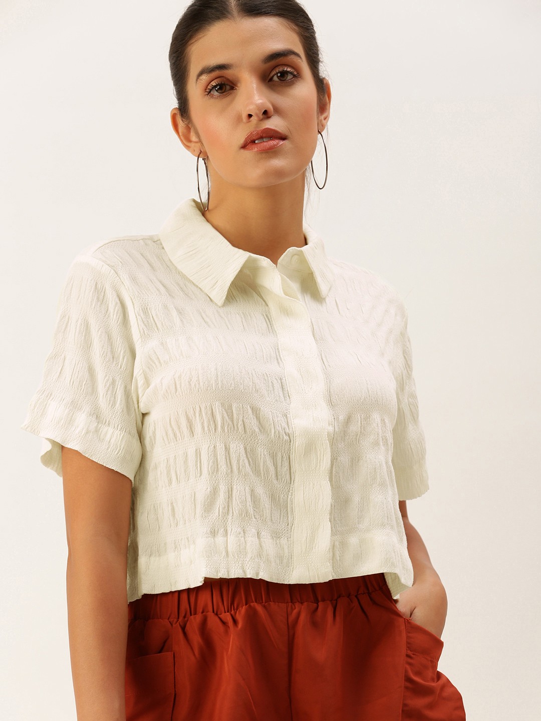 

FOREVER 21 Women Cream-Coloured Seersucker Textured Casual Shirt