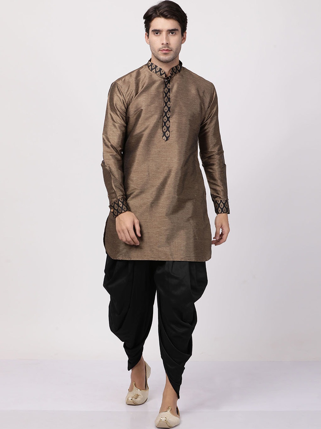 

VASTRAMAY Men Bronze-Toned Kurta with Dhoti Pants