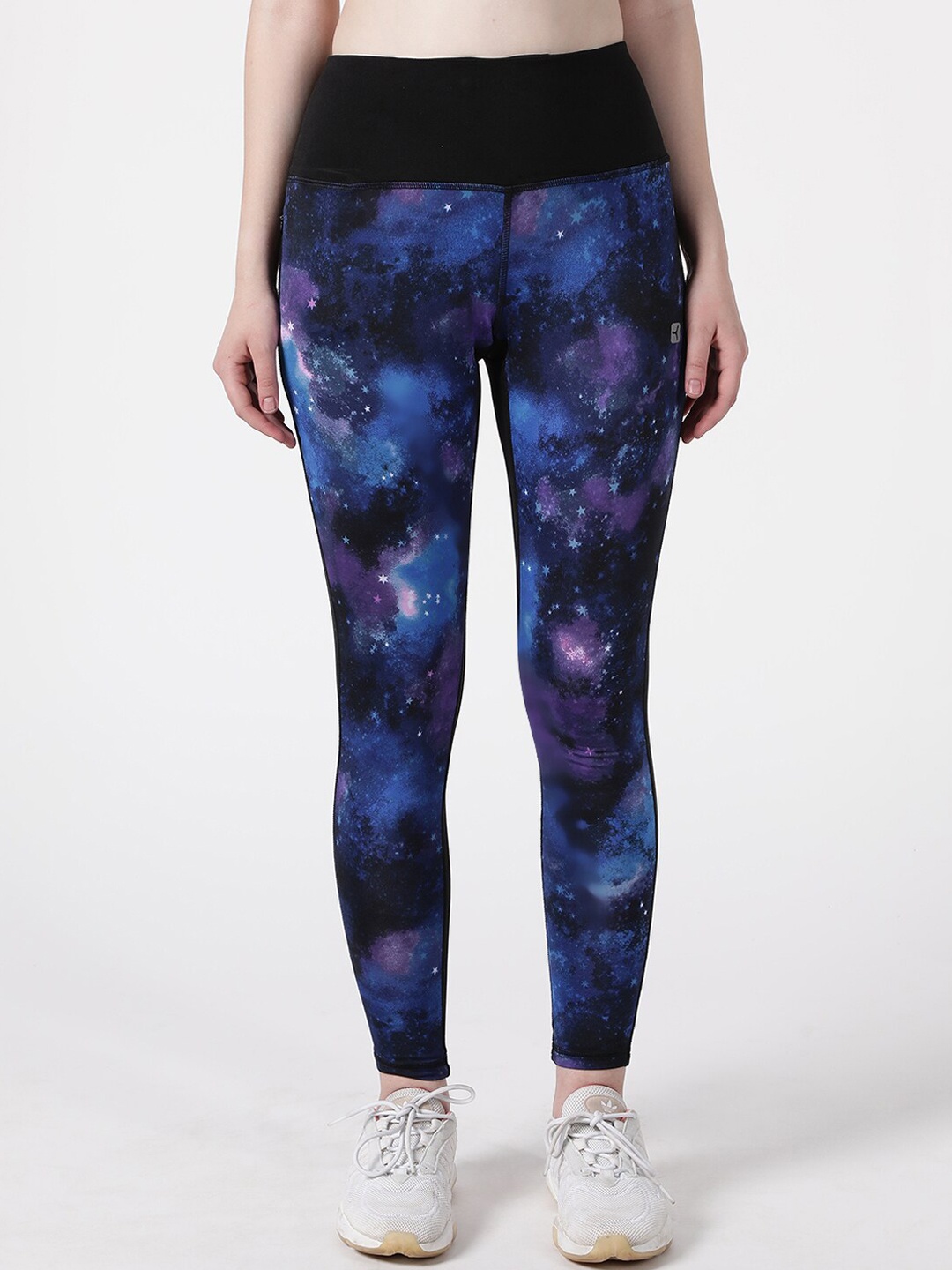 

STUDIOACTIV Women Blue & Black Printed Tights