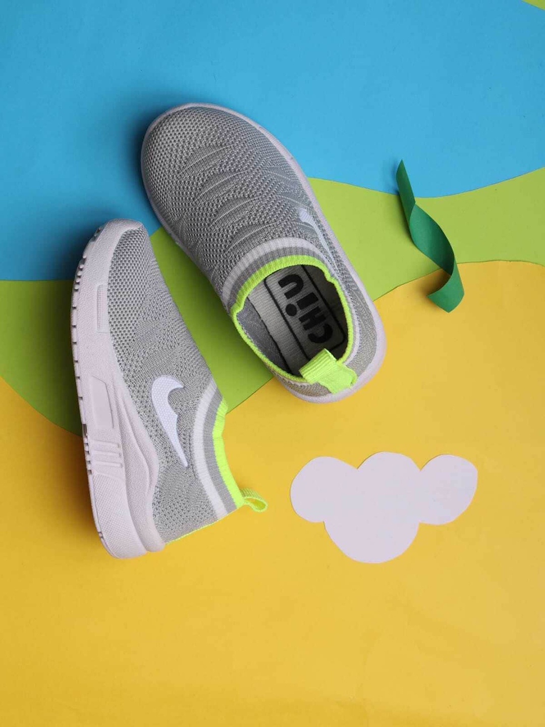 CHiU Unisex Kids Grey Textured Slip-On Sneakers