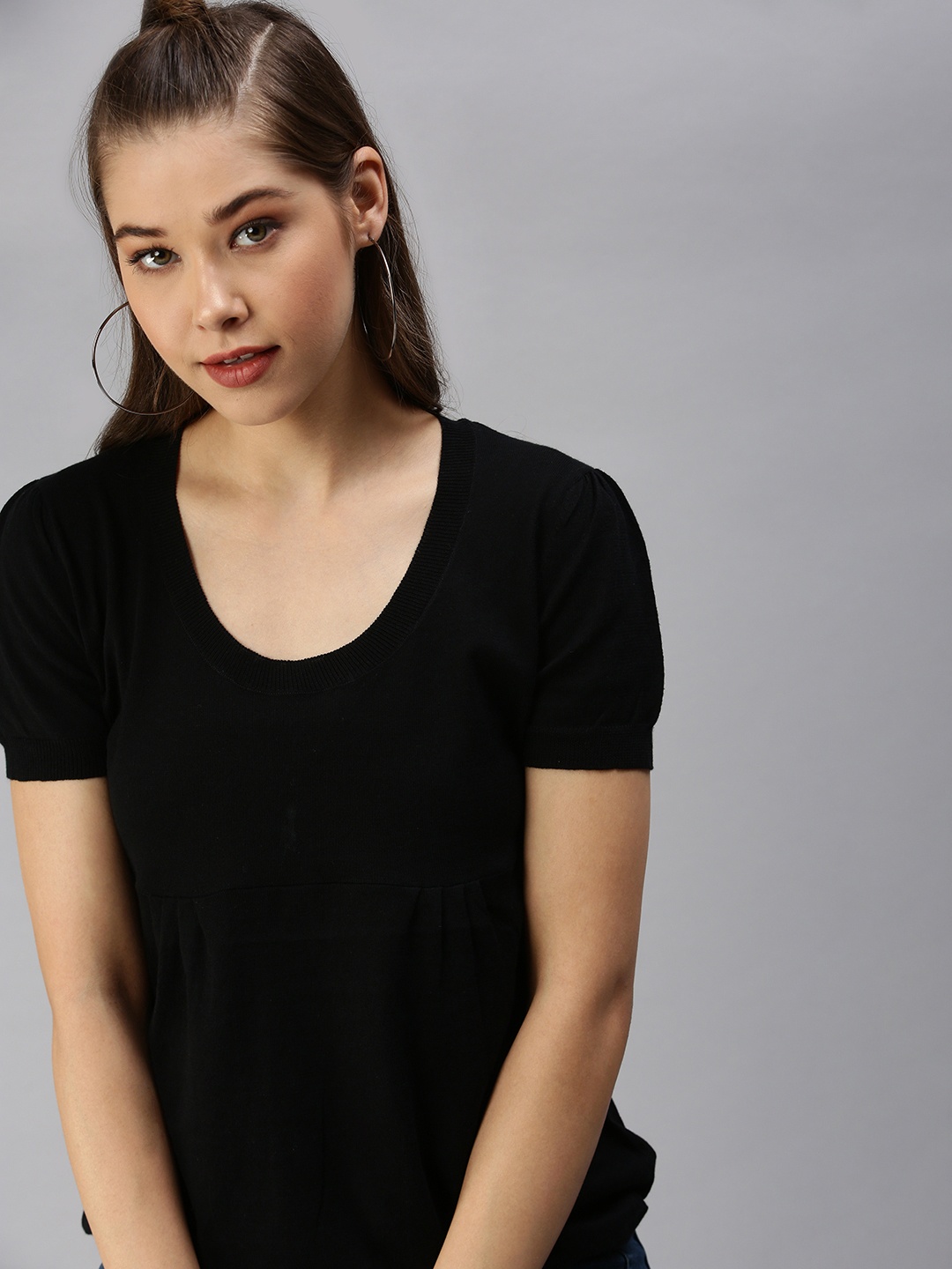 

SHOWOFF Black Solid Puff Sleeves Knitted Top