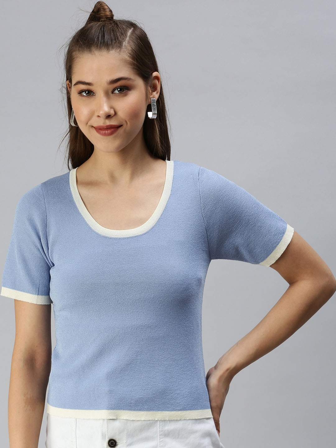 

SHOWOFF Women Blue Solid Crop Top