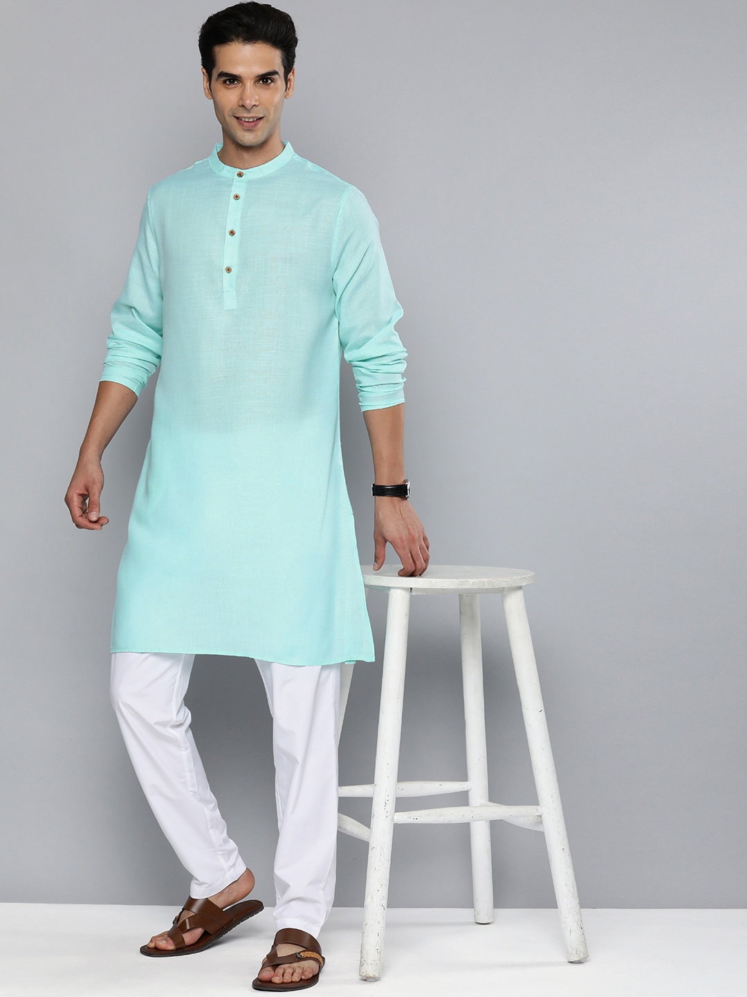 

HERE&NOW Men Turquoise Blue Solid Kurta with Trousers