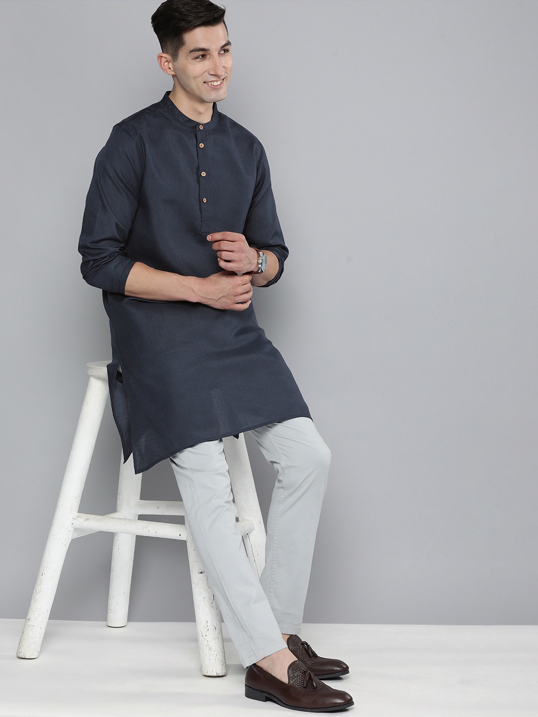

HERE&NOW Men Navy Blue Solid Straight Kurta