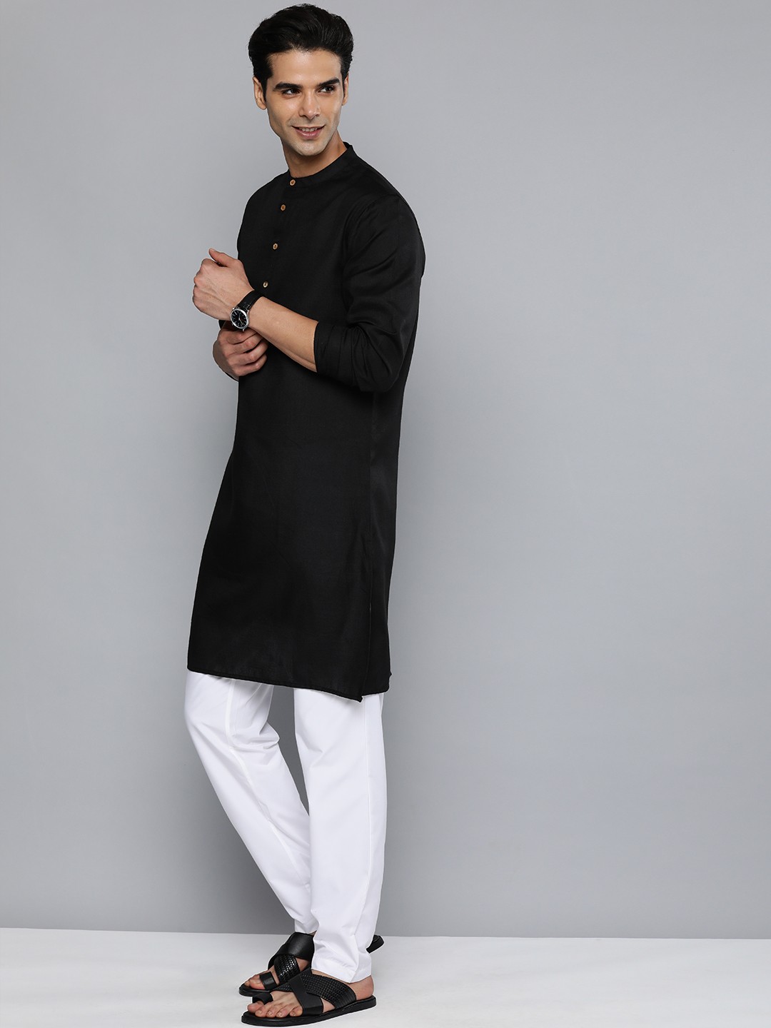 

HERE&NOW Men Black Solid Kurta with Trousers