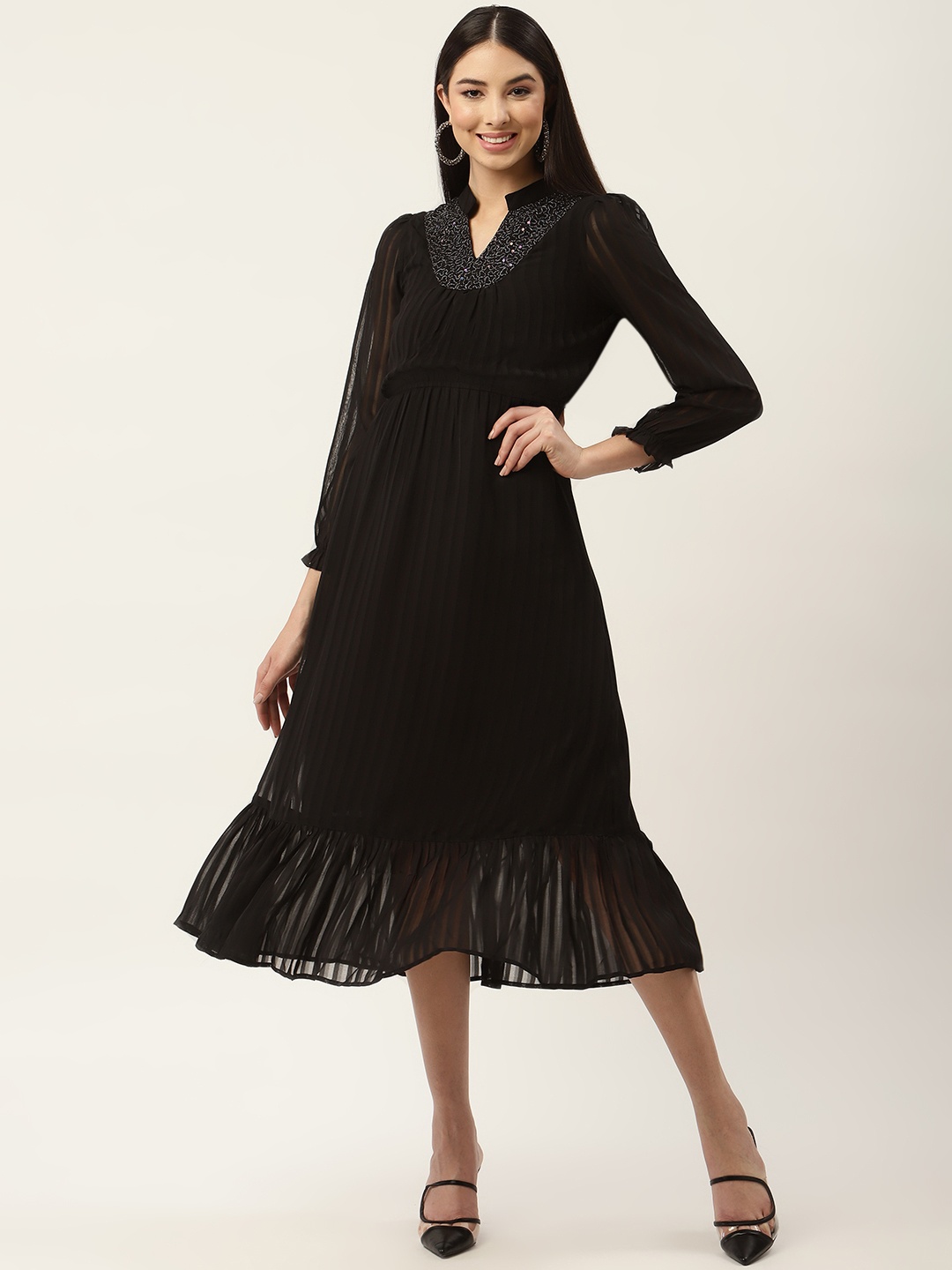 

Slenor Black Georgette Midi Dress