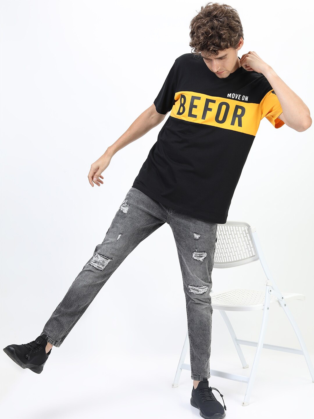 

LOCOMOTIVE Men Grey Slim Tapered Fit Mildly Distressed Stretchable Jeans
