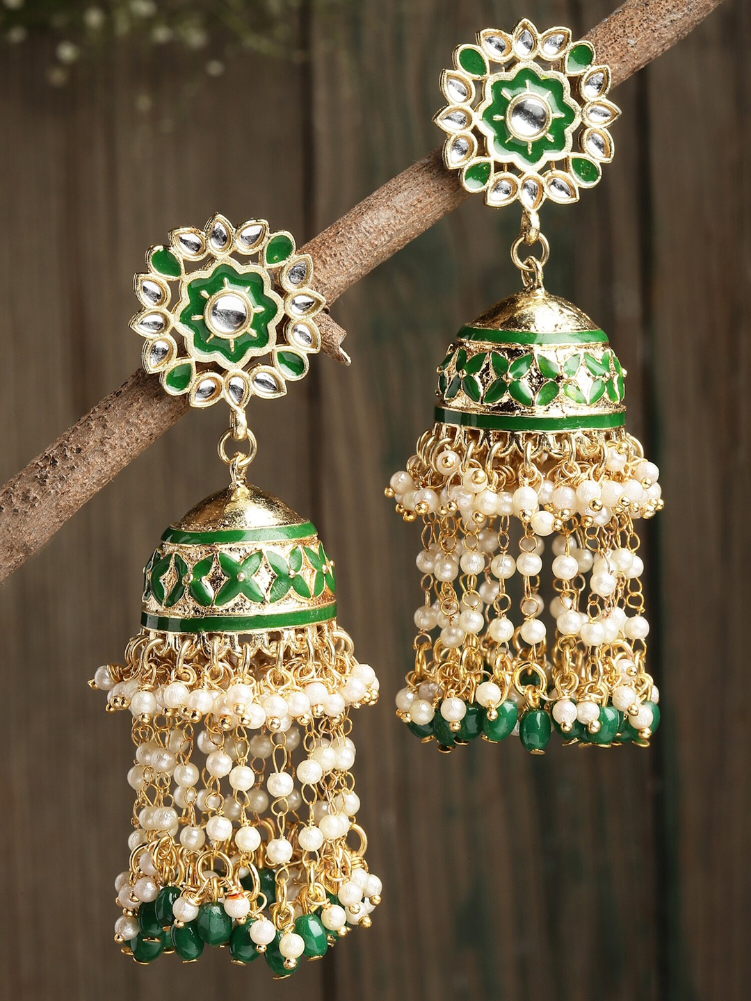 

KARATCART Green Kundan Studded Contemporary Jhumkas Earrings