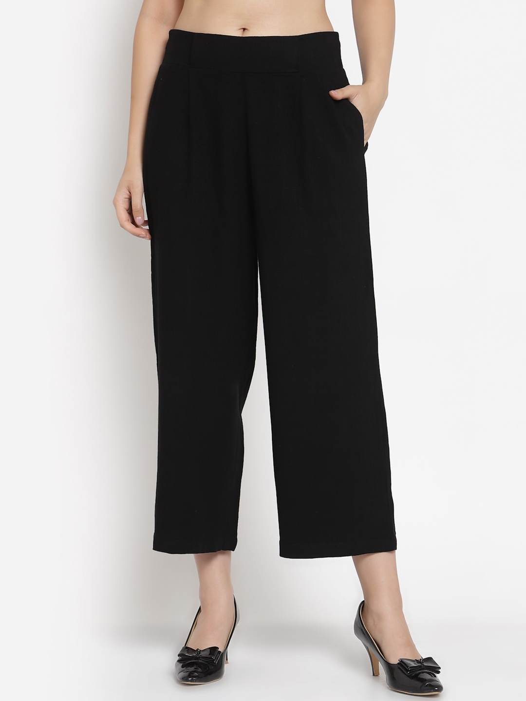 

Gipsy Women Black Solid Cotton Culottes Trousers