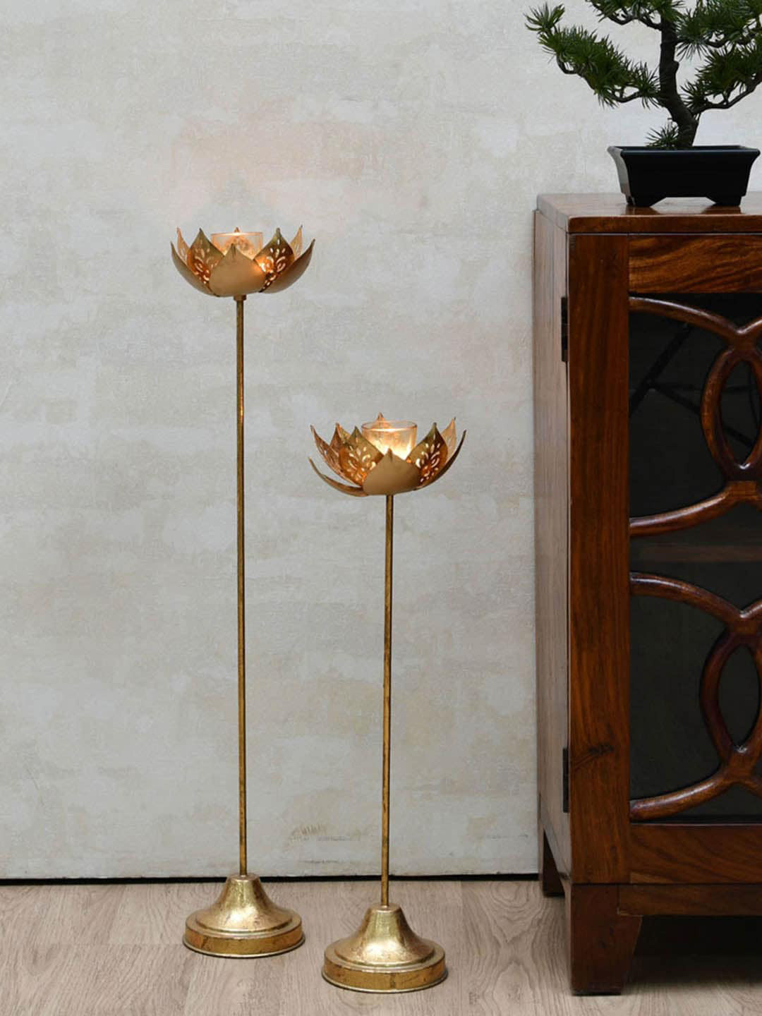 

Athome by Nilkamal Set of 2 Gold-Toned Lotus Candle Stand