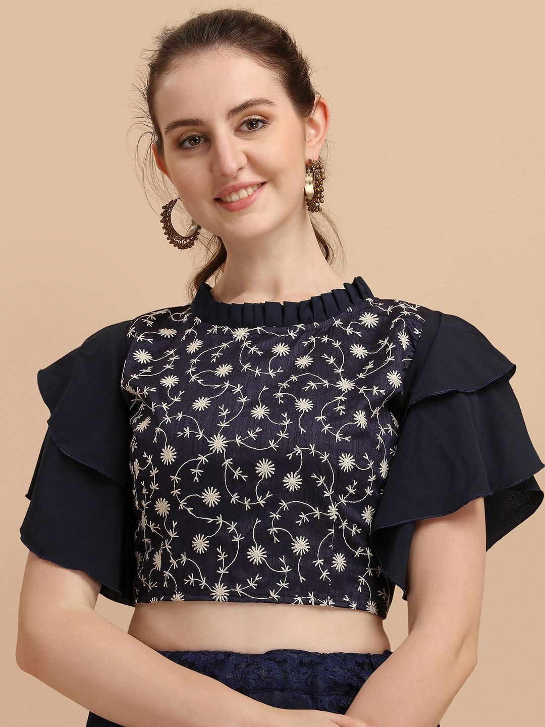 

Paralians Women Blue Floral Embroidered Crop Top