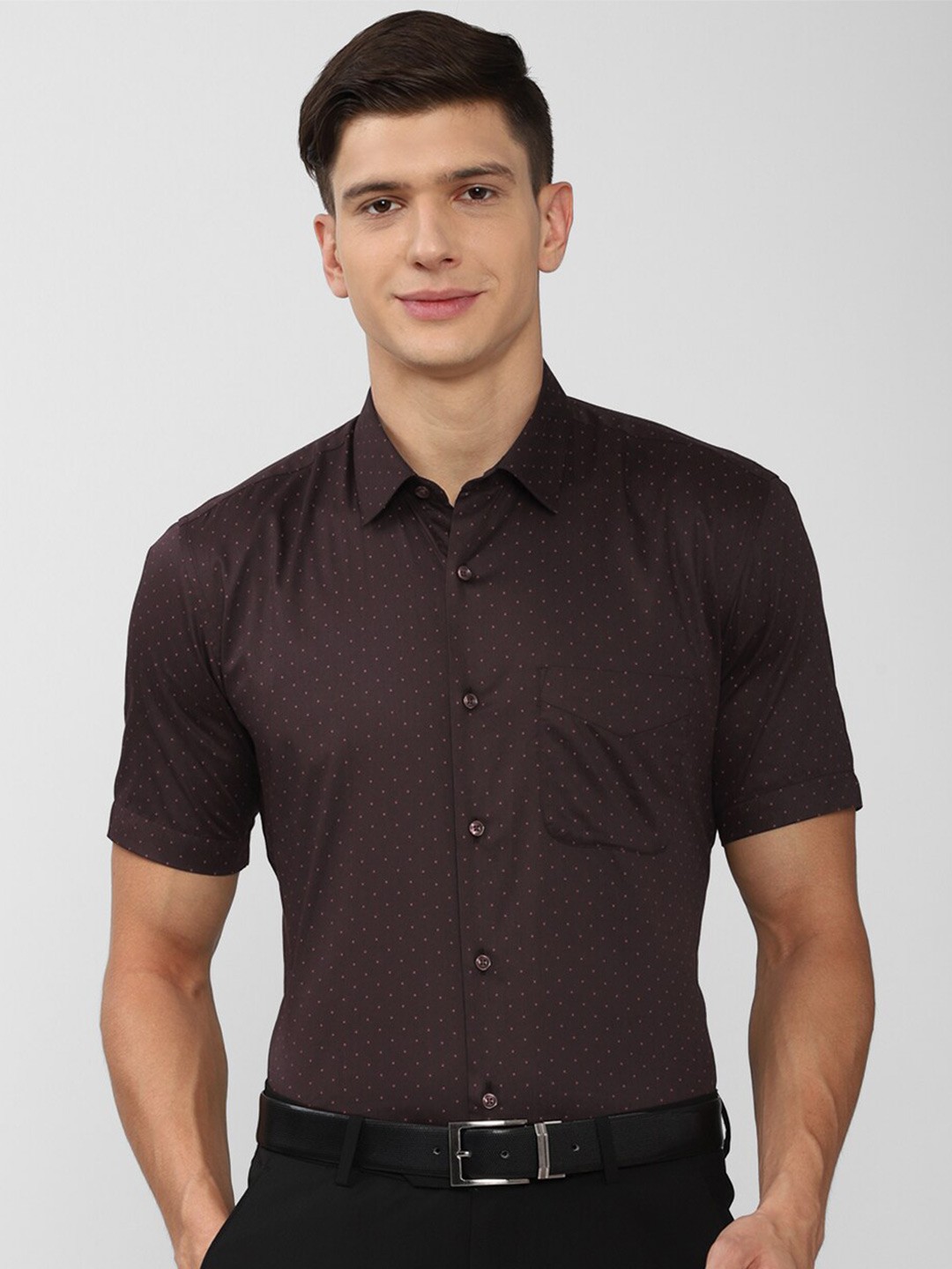 

Peter England Men Brown Printed Regular Fit Formal Shirt