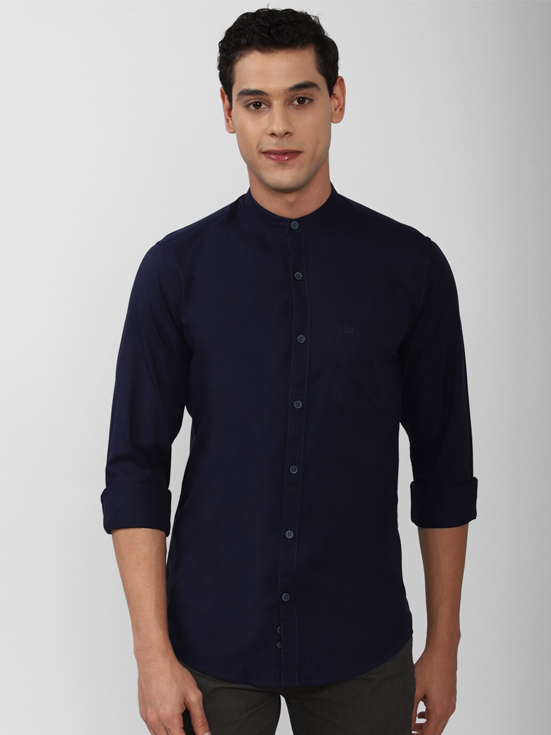 

Peter England Casuals Men Navy Blue Slim Fit Cotton Casual Shirt