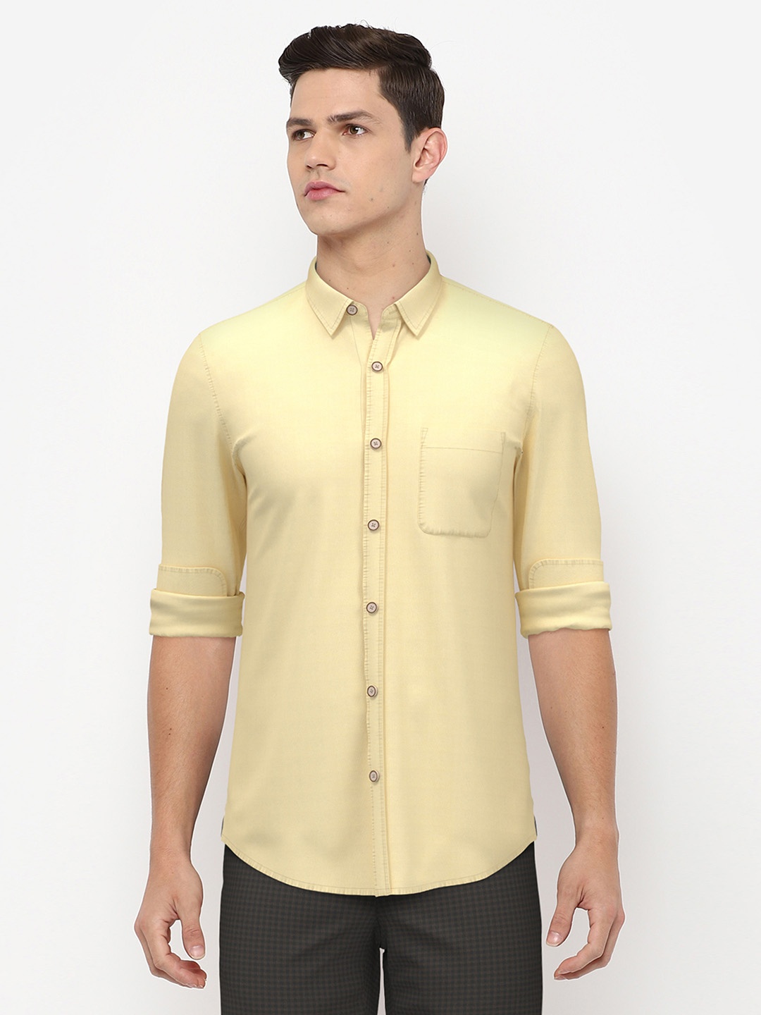 

Peter England Casuals Men Yellow Slim Fit Casual Shirt